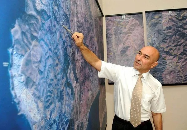 CHP’li Tunç Soyer İzmir Büyükşehir Belediyesi’ni iflasa sürüklüyor! Belediye borç batağında | Alacaklara karşılık daire