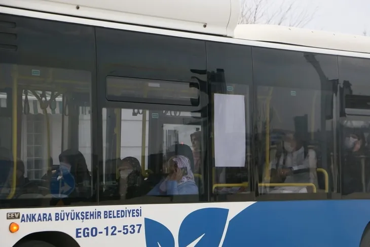 son-dakika-umre-yolculari-karantina-yurtlarina-goturuluyor-1584261949657.jpg Son dakika: Umre yolcuları karantina yurtlarına götürülüyor - 1