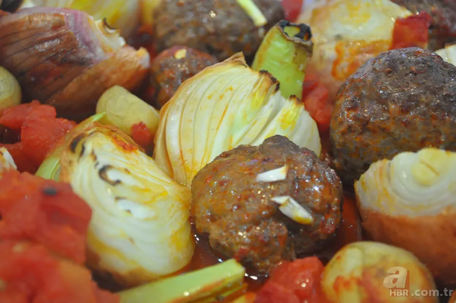 Beyinli Beykoz kebabı nasıl yapılır? Pratik beyinli Beykoz kebabı 9