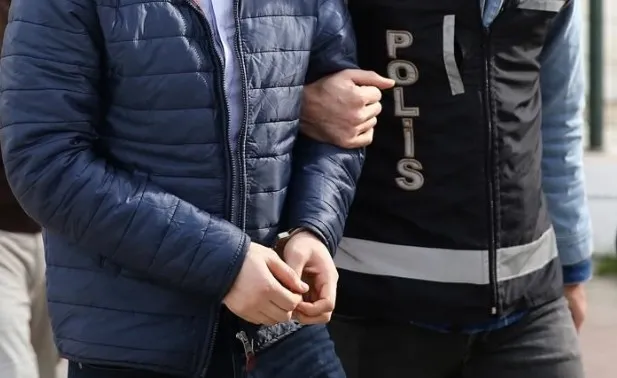 marmariste-dovme-dukkanina-pompali-tufekli-saldiri-2-yarali-1717626658514.jpg Marmaris’te dövme dükkanına pompalı tüfekli saldırı! 2 yaralı - 2