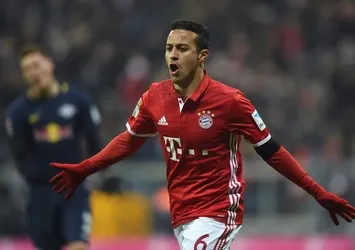 Bayern Münih'te Thiago sakatlandı