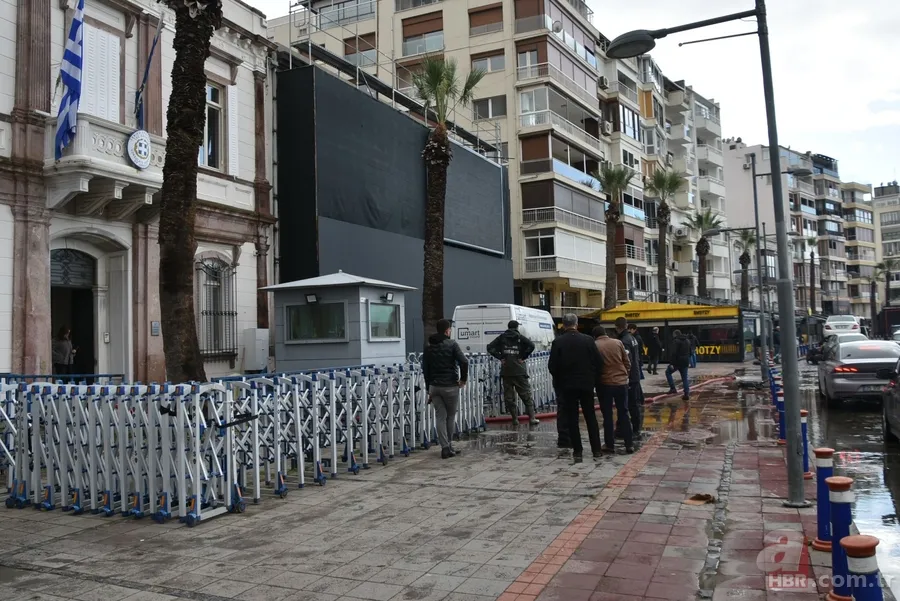 İzmir Venedik’e döndü CHP'li Tunç Soyer Avrupa’ya gitti! İklim krizi diyen Soyer’e vatandaş tepkili: Yönetim krizi... 13