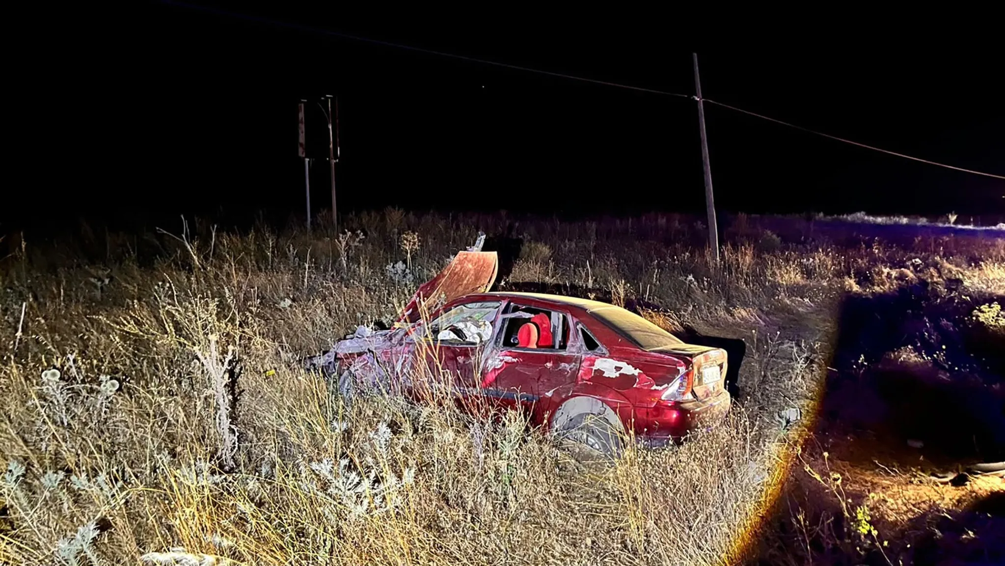 Manisa'da otomobil şarampole savruldu: 2'si ağır 3 kişi yaralandı