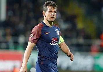 Beşiktaş maçı öncesi Başakşehir'de deprem!