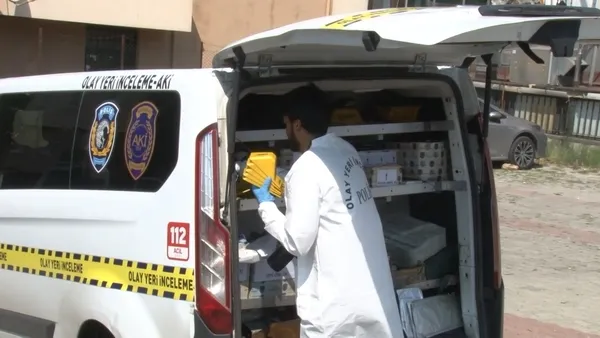 istanbulda-masaj-salonu-tartismasi-polis-ogul-dehset-sacti-1660801605396.jpg İstanbul’da “masaj salonu” tartışması! Polis oğul dehşet saçtı - 1