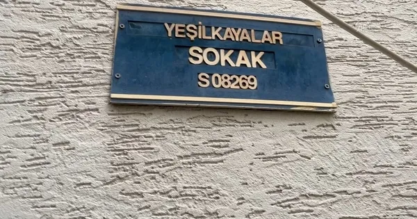 son-dakika-eskisehirde-vahset-kiz-arkadasini-olduren-zanli-tutuklandi-1671383899705.jpg Son dakika: Eskişehir'de vahşet! Kız arkadaşını öldüren zanlı tutuklandı | İşte katilin ilk ifadeleri - 1