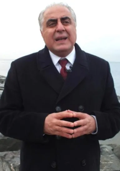 hulya-kuran-kimdir-kac-yasinda-esra-eroldaki-hulya-avukatin-esi-ahmet-faruk-kuran-ne-is-yapar-selami-kuran-kim-1664553185649.jpg Ahmet Faruk Kuran kimdir? Hülya Kuran kimdir, kaç yaşında? Esra Erol’daki Hülya avukatın eşi Ahmet Faruk Kuran ne iş yapar? Selami Kuran kimdir? - 5