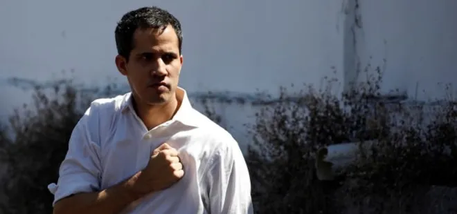 Guaido Venezuela’ya döndü! İşte ilk cümlesi!