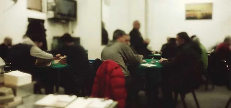 10 yıldır aranan terörist kahvede yakalandı!
