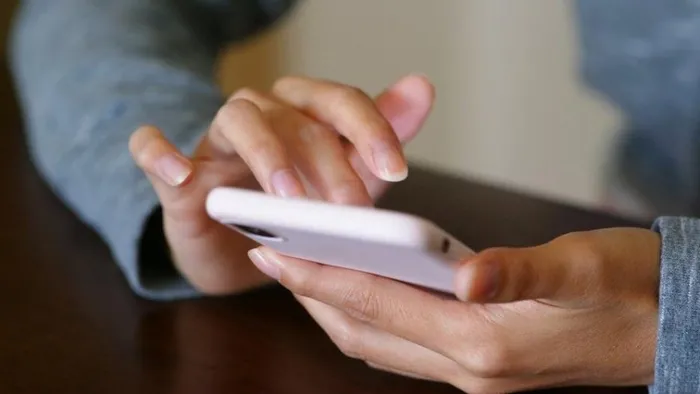 Tuvalete cep telefonuyla gidenler dikkat! Sakın... - 1