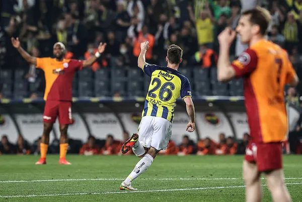 Fenerbahçe derbide Galatasaray’ı devirdi! MAÇ SONUCU: FENERBAHÇE 2-0 GALATASARAY