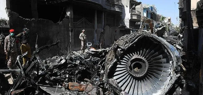 Pakistan Uluslararası Havayolları uçak kazasının nedeni belli oldu! 98 kişi ölmüştü