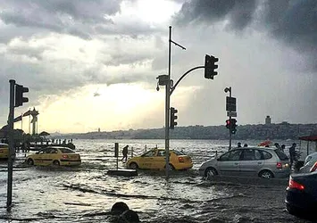 İstanbul için şiddetli yağış uyarısı!