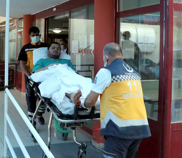 Son dakika: Sağlık Bakanı Fahrettin Koca Kayseri'de silahlı saldırıya uğrayan doktorla görüştü | İşte doktora saldırı anı... - 8