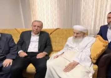 Başkan Erdoğan İsmailağa Cemaati Lideri Hasan Kılıç'ı ziyaret etti! İsmailağa lideri Erdoğan ve Kurum'a dua etti