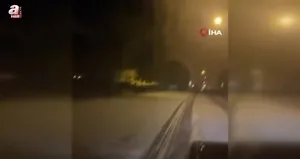 Alaşehir’de ceviz büyüklüğünde dolu yağdı