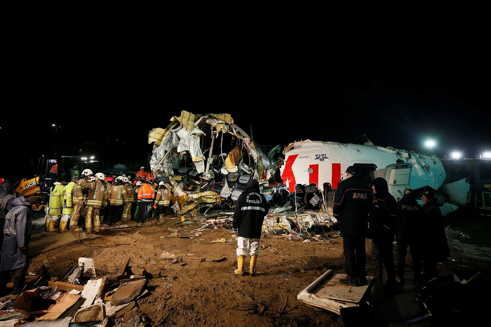 İstanbul Valisi açıkladı: Pistten çıkan Pegasus uçağıyla ilgili kapsamlı soruşturma başlatıldı