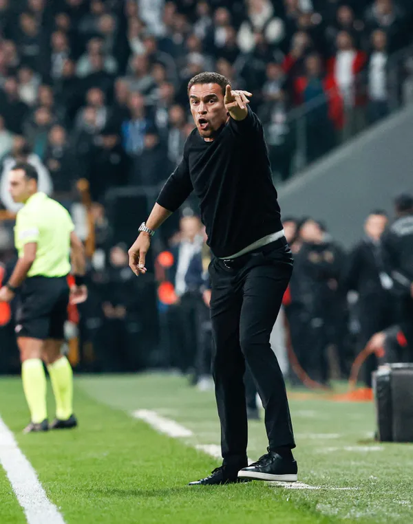 Beşiktaş taraftarı Valerien Ismael’e kapıyı gösterdi: İstifa sesleri