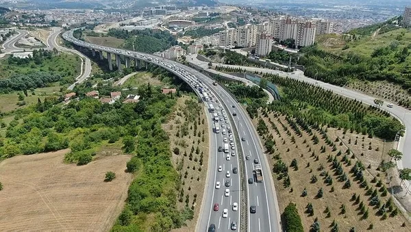 1627273168416.jpg Muhalefetin otoyol ve köprü yalanı çöktü! Taahhüdün üzerinde araç geçti - 7