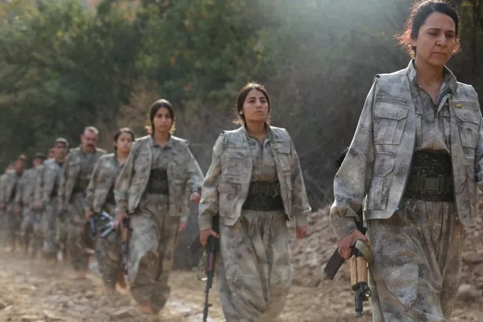 Türkiye'den çekilen terör örgütü PKK'lı teröristler (A Haber arşiv)