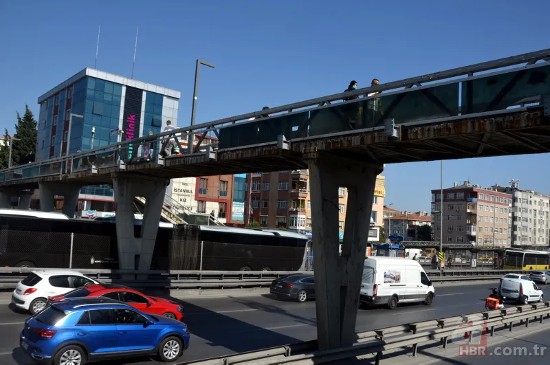 İstanbul’da korkutan görüntü! Bakımsız kalan üst geçit çürüdü 9