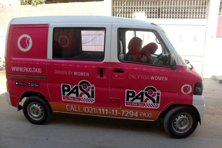 Kadınlar için pembe taksi uygulaması hizmete girdi
