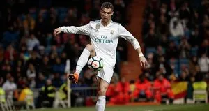 Ronaldo’dan 50’nci ’hat-trick’