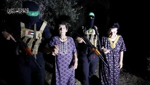 Hamas'ın serbest bıraktığı İsrailli 2 esir konuştu: Doktor mutlaka ilaç getiriyordu - 1