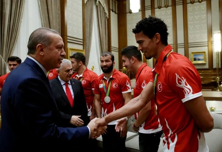 Milli atlet Yasmani Copello Escobar’dan büyük vefa: Kazandığım her madalyayı Türkiye’ye borçluyum
