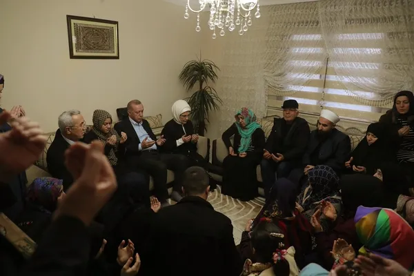 İdlib şehidi Emre Baysal'ın kardeşi Yunus Baysal, Başkan Erdoğan'a söyledi: Askerde kalmak istiyorum! - 3