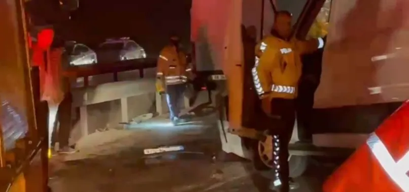 İstanbul'da zincirleme kaza! Yaralılar var