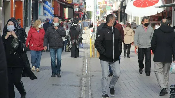 Mutasyon geçiren koronavirüs hakkında ne biliniyor? Yeni virüs kimleri daha çok etkiliyor? Nerelerde görüldü?