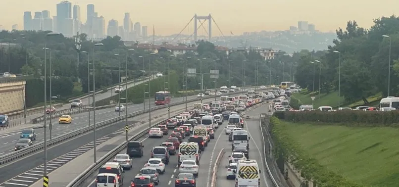 Son dakika: İstanbul'da 31 saatlik kısıtlama sonrası trafik yoğunluğu