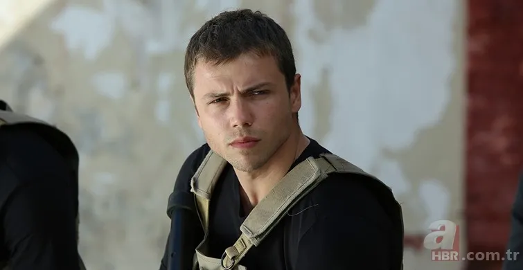 Söz dizisinin yıldızı Tolga Sarıtaş hakkında herkesi şoke eden gerçek! Ünlü oyuncu meğer... 1