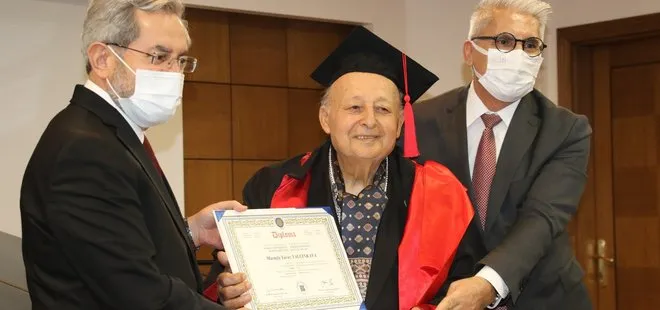 ‘Zor bitiremezsin’ dediler! 82 yaşında hukuk fakültesinden mezun oldu