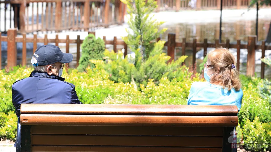 Son dakika: Yeni yasaklar açıklandı! 65 yaş üstü sokağa çıkma yasağı olan iller hangileri? Seyahat kısıtlaması... 4