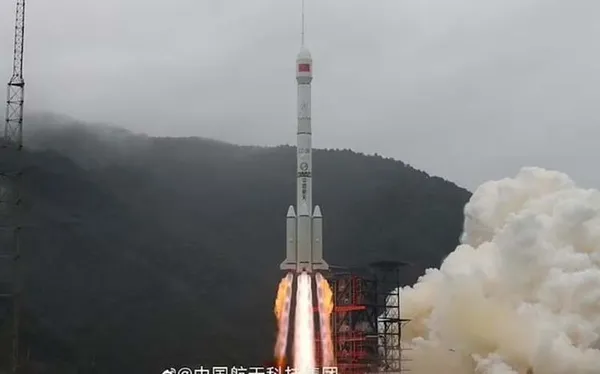 Çin’in gizli silahı hayalet uçak ilk kez görüntülendi! İşte yeni nesil savaş jeti Shenyang FC-31