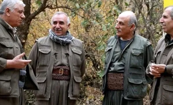 terorist-duran-kalkan-hdpye-yol-gosterdi-turkiyeyi-yonetmeli-ve-iktidari-kimlerle-paylasacagi-konusulmali-1624398696565.jpg Terörist Duran Kalkan HDP'ye yol gösterdi! Türkiye'yi yönetmeli ve iktidarı kimlerle paylaşacağı konuşulmalı - 1