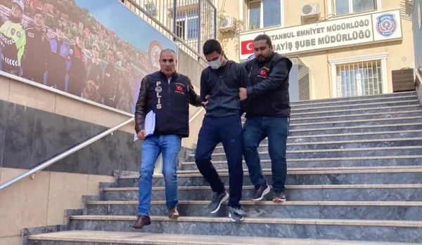 oz-babasini-13-yerinden-bicaklayarak-oldurdu-bize-cok-cektirdi-1650977030432.jpg Öz babasını 13 yerinden bıçaklayarak öldürdü: Bize çok çektirdi - 2