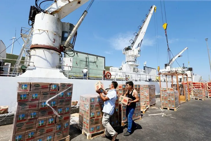 Türkiye’den Katar’a gemiyle ilk gıda sevkiyatı