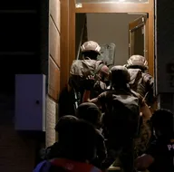 İstanbulda şafak vakti dev operasyon! Uykularında yakalandılar...