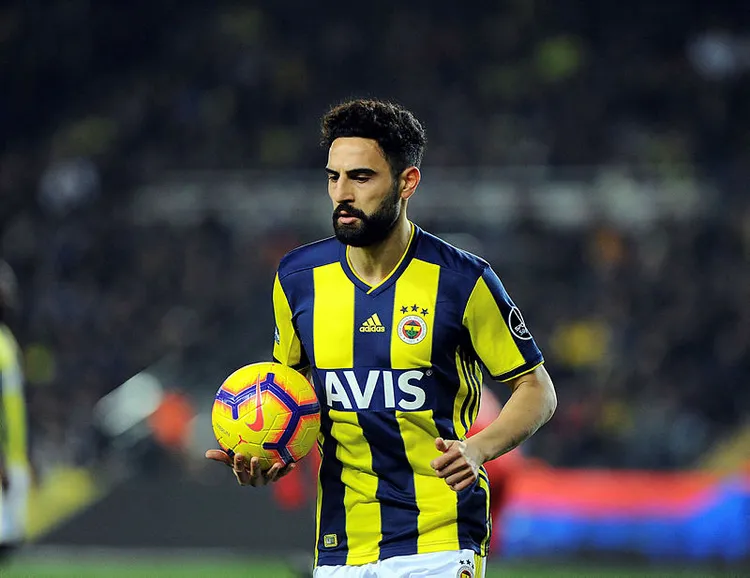 Yusuf Yazıcı kariyerindeki ilk Şampiyonlar Ligi maçına çıktı - 3