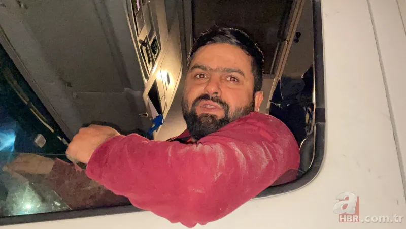 İstanbul'da sürücülerin kar çilesi sürüyor: Hadımköy'deki trafik yoğunluğu havadan görüntülendi! Kilometrelerce araç kuyruğu oluştu 20