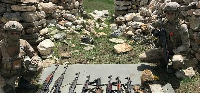 Şırnak’ta yapılan operasyonda teröristlerin mühimmatları ele geçirildi