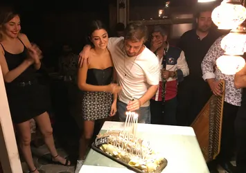 Murat Dalkılıç'tan Hande Erçel'e aşk desteği
