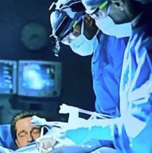 fransada-830000-euroluk-buyuk-vurgun-bradd-pittle-ask-yasadigina-inandirdilar-1736944604231.jpg Brad Pitt'in dolandırıcılar tarafından yapay zeka ile oluşturulmuş fotoğrafları (X)