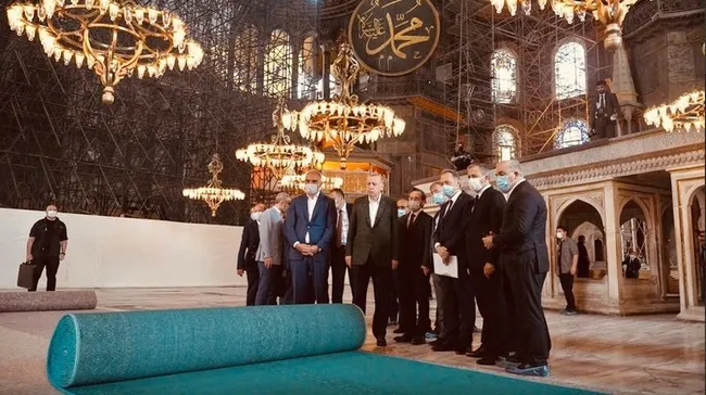 Başkan Erdoğan seçti! Ayasofya'nın halıları seriliyor - 3