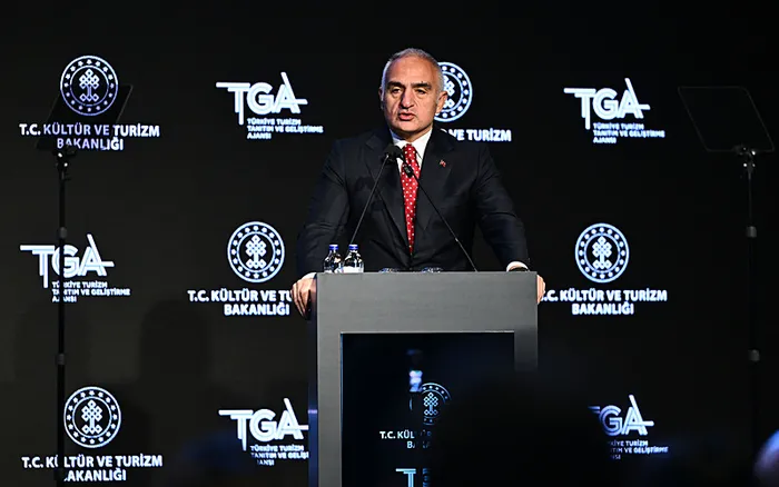 Türk dizileri dünya pazarında! Bakan Ersoy açıkladı: Dizi ihracatından elde edilen gelir 1 milyar doları geçti