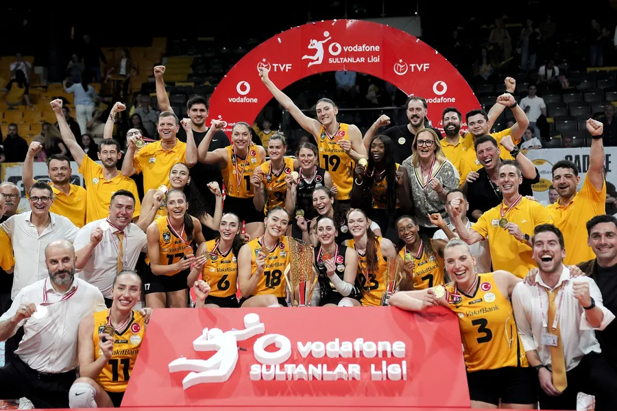 sultanlar-liginde-sampiyon-vakifbank-oldu-baskan-erdogandan-tebrik-1776632166892.jpg FOTOĞRAF (AA)