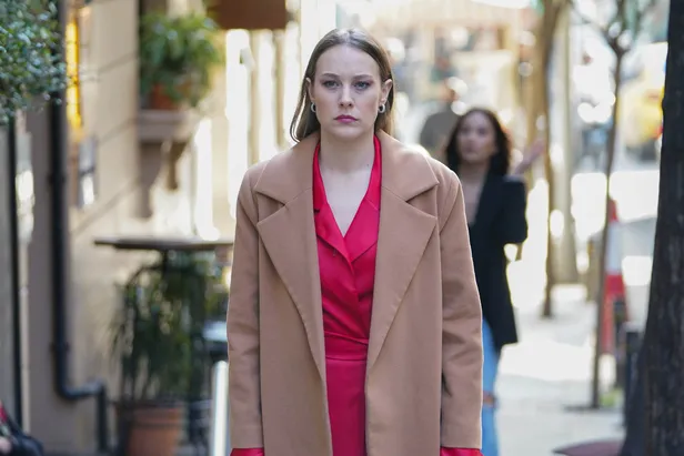 Bir Küçük Gün Işığı ATV İzle | 24 Nisan Bir Küçük Gün Işığı 31. Bölüm full, kesintisiz seyret!